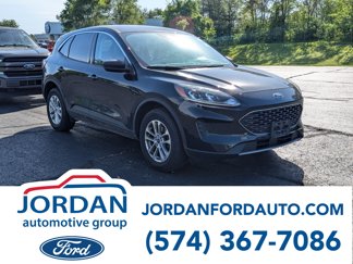 Used 2022 Ford Escape SE w/ Cold Weather Package image 1