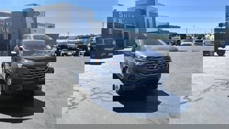 Used 2020 Ford Edge SE image 1