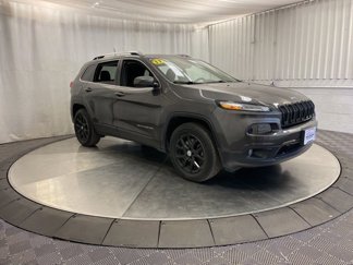 Used 2017 Jeep Cherokee Latitude w/ Cold Weather Group image 1