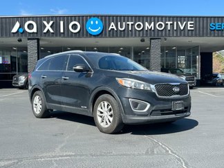 Used 2017 Kia Sorento LX image 1