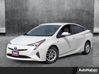 Used 2016 Toyota Prius Two image 1
