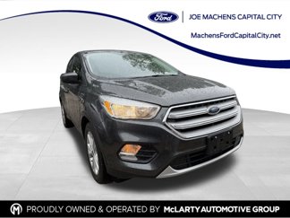 Used 2017 Ford Escape SE image 1