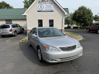 Used 2004 Toyota Camry XLE image 1