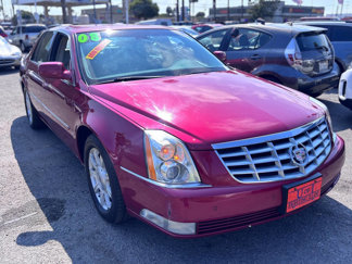 Used 2008 Cadillac DTS image 1