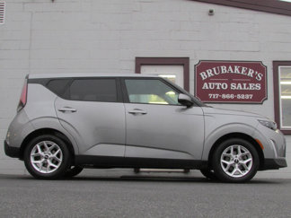 Used 2023 Kia Soul LX w/ LX Technology Package image 1