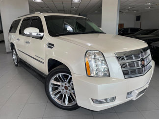 Used 2013 Cadillac Escalade ESV Platinum image 1