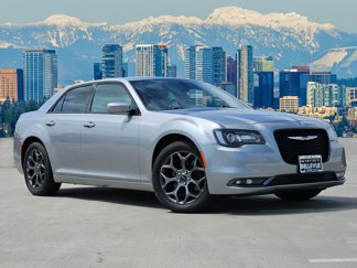 Used 2018 Chrysler 300 S image 1