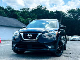 Used 2020 Nissan Kicks SR image 1