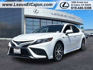 Used 2021 Toyota Camry SE image 1
