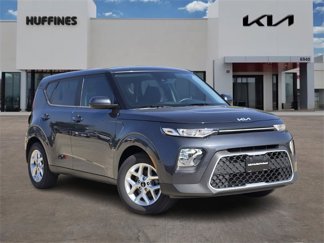 Certified 2022 Kia Soul LX w/ Technology Package image 1