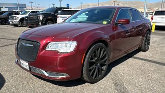 Used 2018 Chrysler 300 Touring L image 1