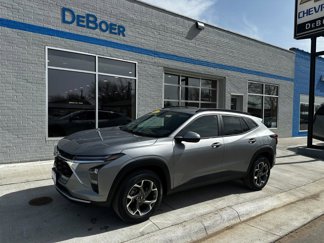 New 2025 Chevrolet Trax LT w/ LT Convenience Package image 1