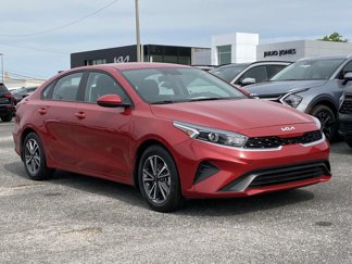 Used 2023 Kia Forte LXS image 1