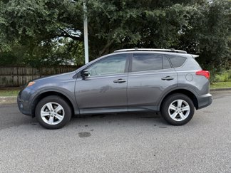 Used 2013 Toyota RAV4 XLE image 1