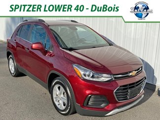 Used 2017 Chevrolet Trax LT w/ LT Convenience Package image 1