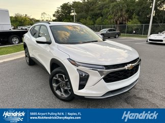 Certified 2025 Chevrolet Trax LT w/ Driver Confidence Package image 1