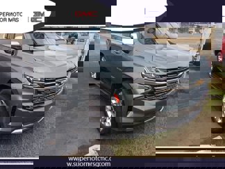 Used 2023 Chevrolet Suburban Premier image 1