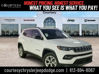 New 2025 Jeep Compass Latitude image 1