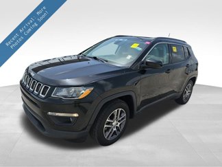 Used 2019 Jeep Compass Latitude image 1