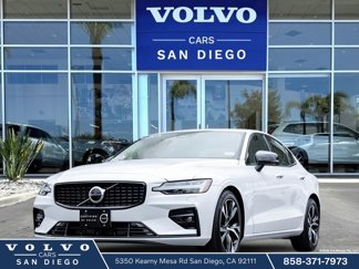 Certified 2025 Volvo S60 B5 Core image 1