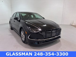 Certified 2022 Hyundai Sonata SE image 1