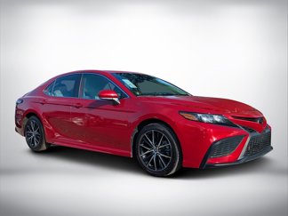 Used 2023 Toyota Camry SE image 1