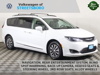 Used 2019 Chrysler Pacifica Touring-L Plus image 1