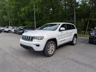 Used 2021 Jeep Grand Cherokee Laredo image 1