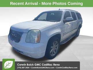 Used 2010 GMC Yukon XL Denali image 1