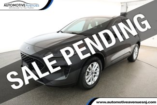 Used 2020 Ford Escape SE image 1