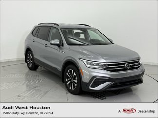 Used 2024 Volkswagen Tiguan S image 1