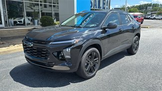 New 2025 Chevrolet Trax ACTIV image 1