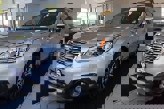Used 2017 Subaru Outback 2.5i Limited image 1