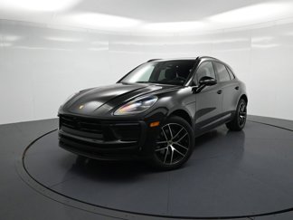 Certified 2025 Porsche Macan image 1