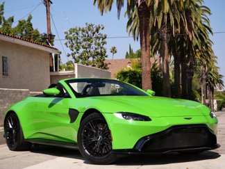 Used 2021 Aston Martin V8 Vantage Roadster image 1