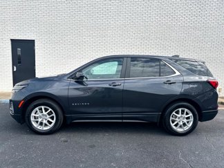 Used 2023 Chevrolet Equinox LT image 1