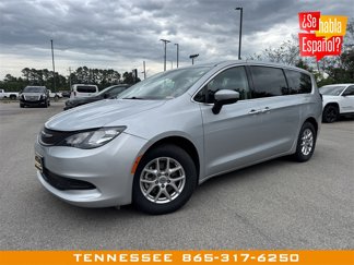 Used 2023 Chrysler Voyager LX image 1