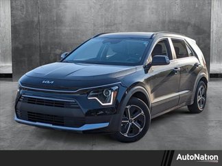 Used 2024 Kia Niro LX image 1
