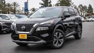 Used 2023 Nissan Rogue SV image 1