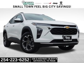 Used 2025 Chevrolet Trax LT w/ Driver Confidence Package image 1