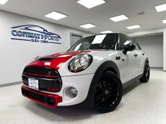 Used 2018 MINI Cooper S image 1