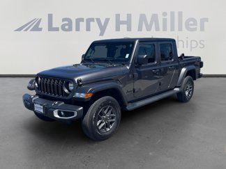 Used 2024 Jeep Gladiator Sport image 1