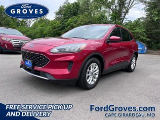 Used 2020 Ford Escape SE image 1