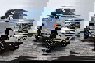 Used 2017 GMC Canyon Denali image 1