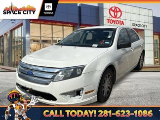 Used 2011 Ford Fusion S image 1