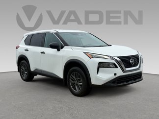 Used 2021 Nissan Rogue S image 1