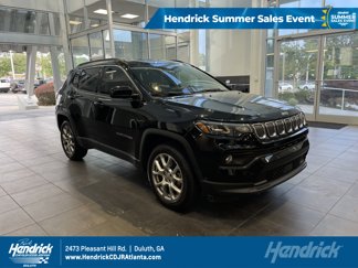 Used 2022 Jeep Compass Latitude image 1