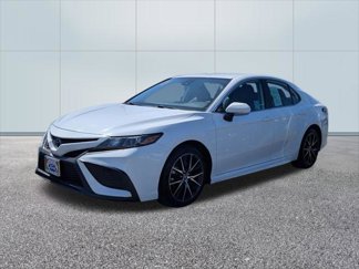 Used 2023 Toyota Camry SE image 1