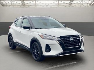 Used 2024 Nissan Kicks SR image 1