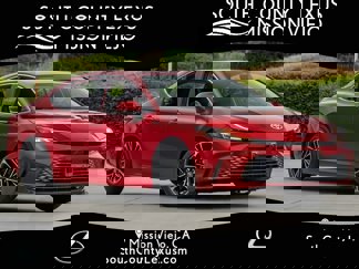Used 2025 Toyota Camry XLE image 1